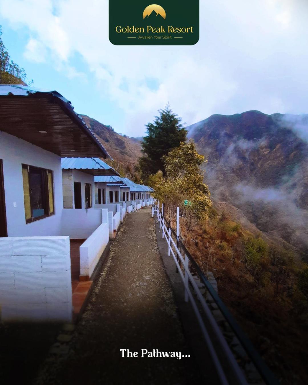 Golden Peak Resort Lakhwār Екстериор снимка